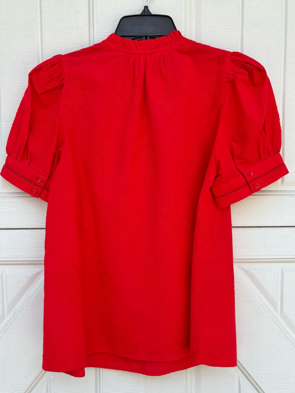 Crown & Ivy Red Embroidered Puff Sleeve Blouse Size Small NWOT - Picture 3 of 5